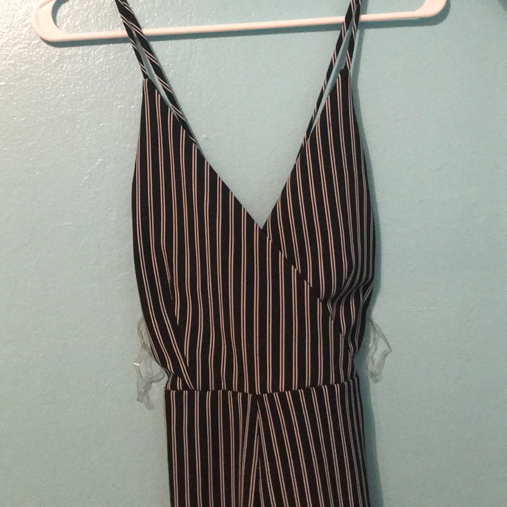 STRIPED CROSS BACK JUMPSUIT 🏁